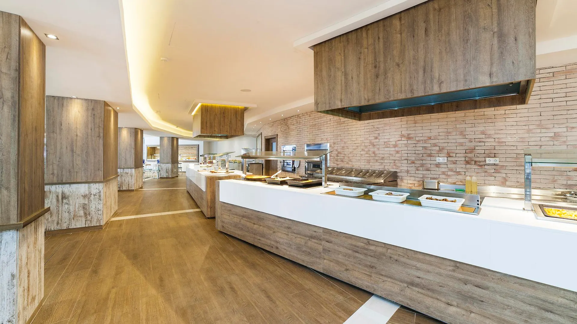 Lejlighedshotel Globales Bouganvilla Sa Coma