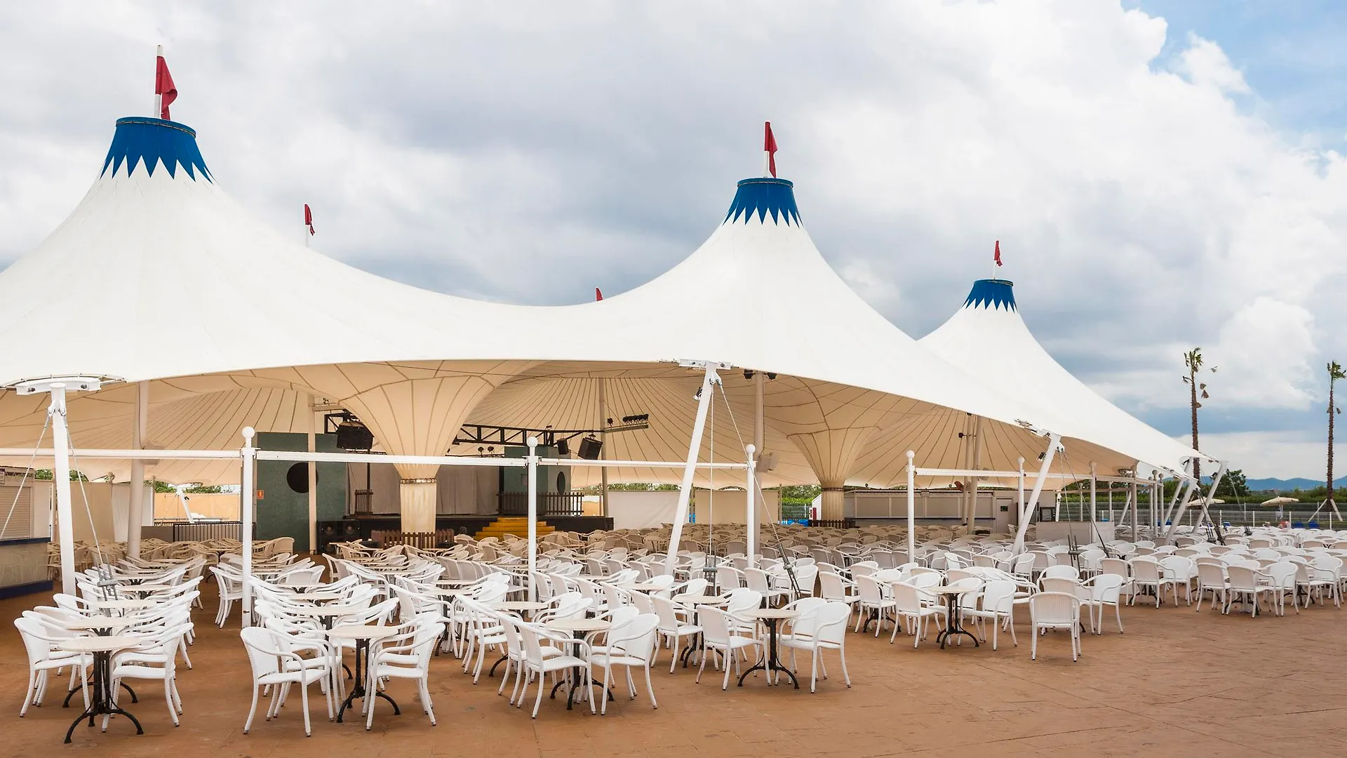 Lejlighedshotel Globales Bouganvilla Sa Coma
