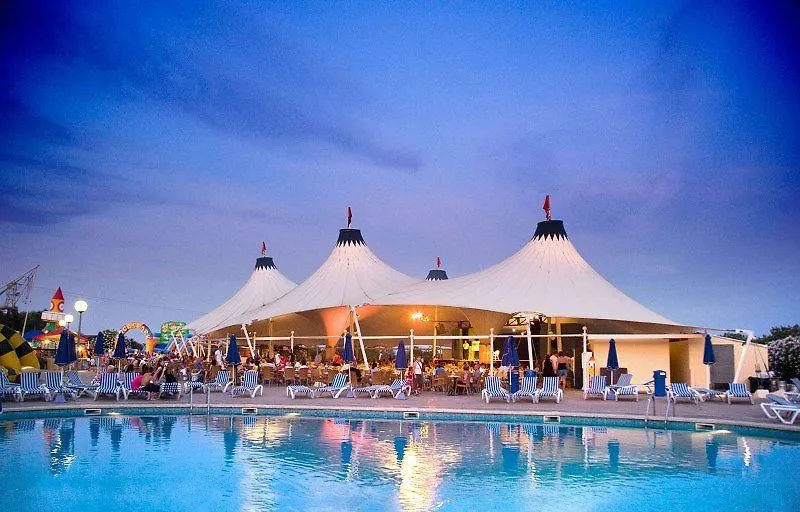 Lejlighedshotel Globales Bouganvilla Sa Coma